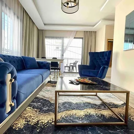 Design In 300m Zur Stadtmitte Кушадасы
